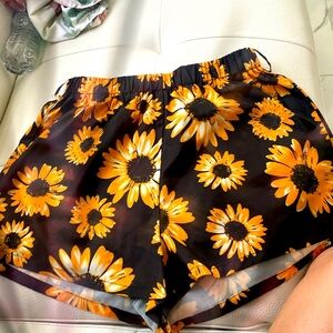 NWOT sunflower shorts